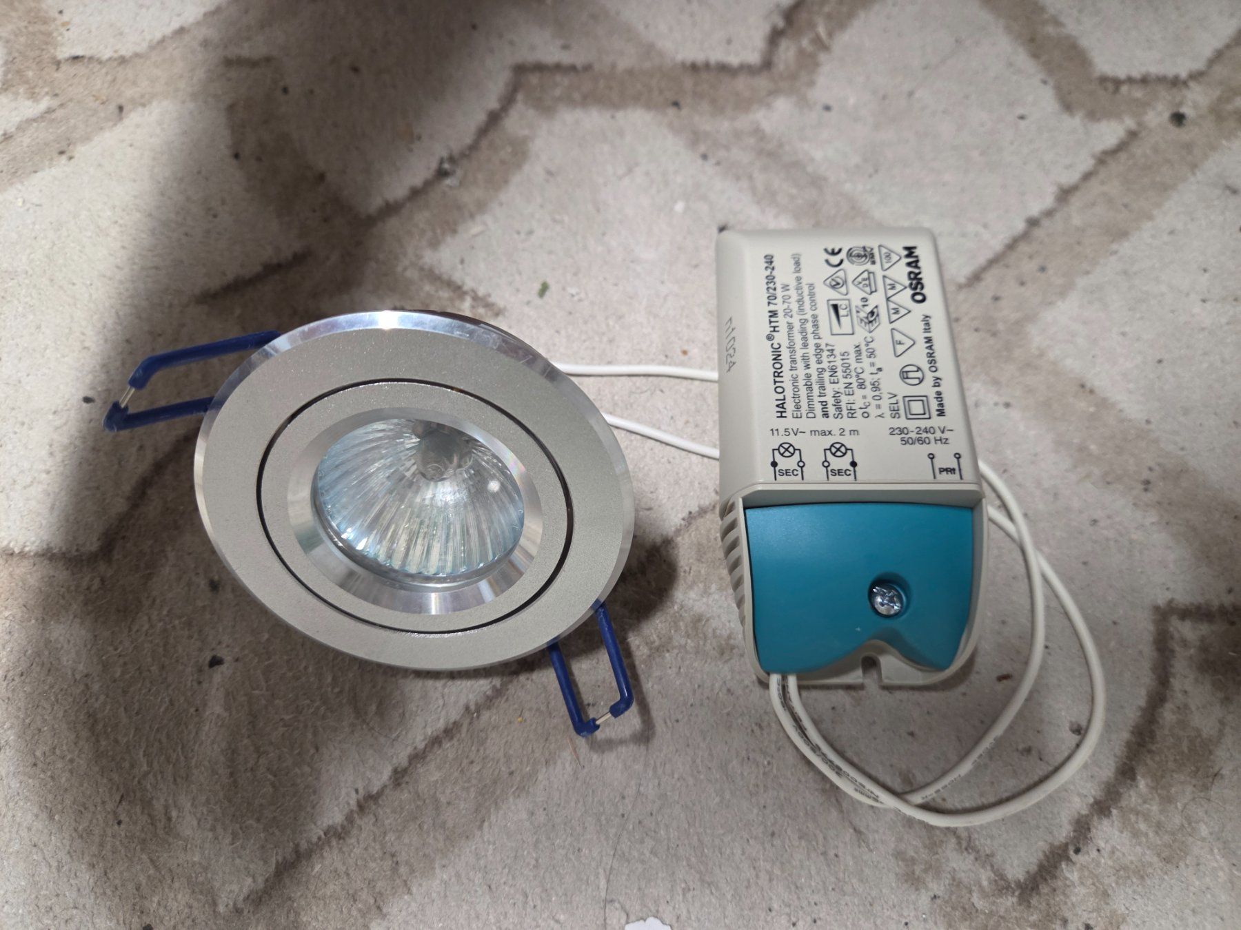Lampadari & plafoniere: Halogen Regent Einbaustrahler Einbauleuchte Spot Schwenkbar – Usato da Zürich venduto da Alibaba1234 2