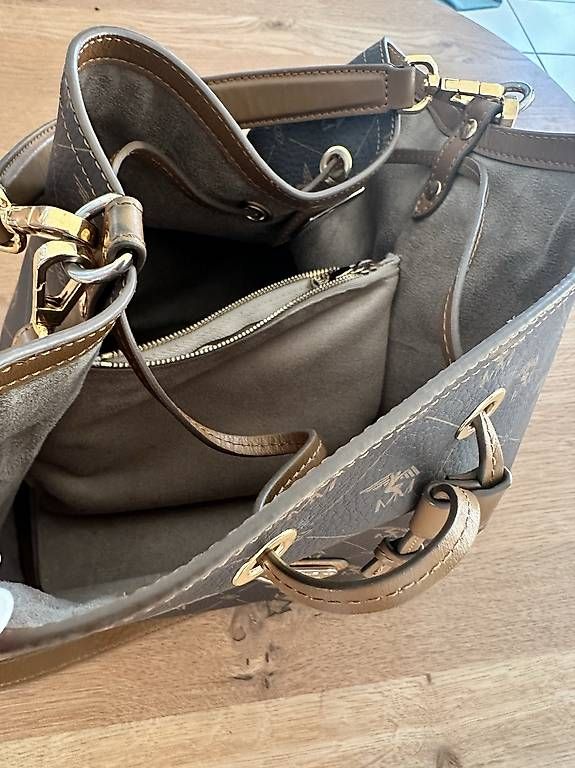 Maison Mollerus Sacs femmes: Limitierte Mollerus Beuteltasche – D'occasion à Olten par tan_rv2v 2