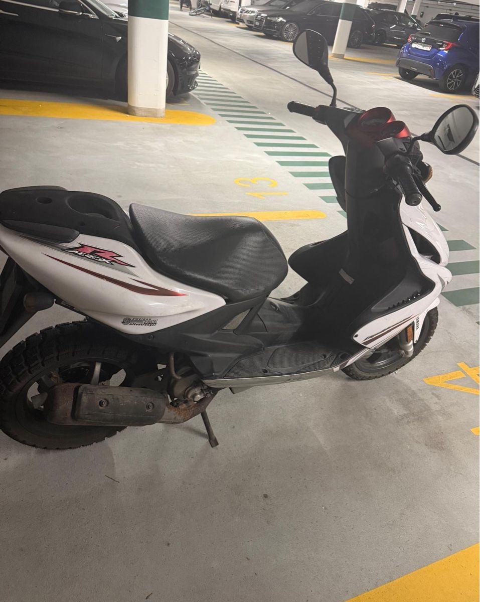 Yamaha Route: Roller Yamaha YQ50 – Défectueux à Brunnen par san_7gww 2