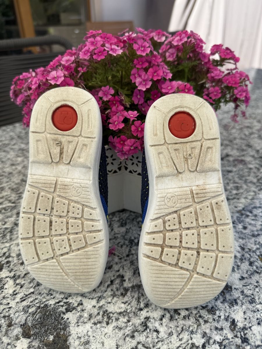 Elefanten Scarpe per ragazzi: Turnschuhe/ Hausschuh von elefanten Gr.24 – Usato da Steffisburg venduto da NadiTh 4