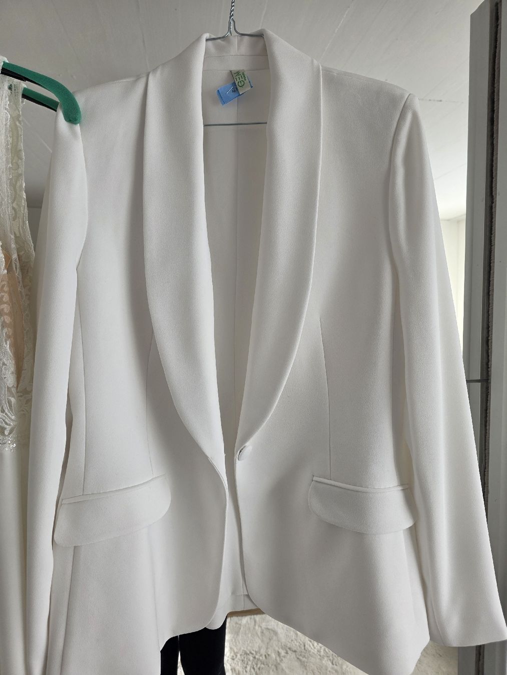 Giacche: Blazer weiss – Nuovo (secondo la descrizione) da Sonterswil venduto da ZuendAlma