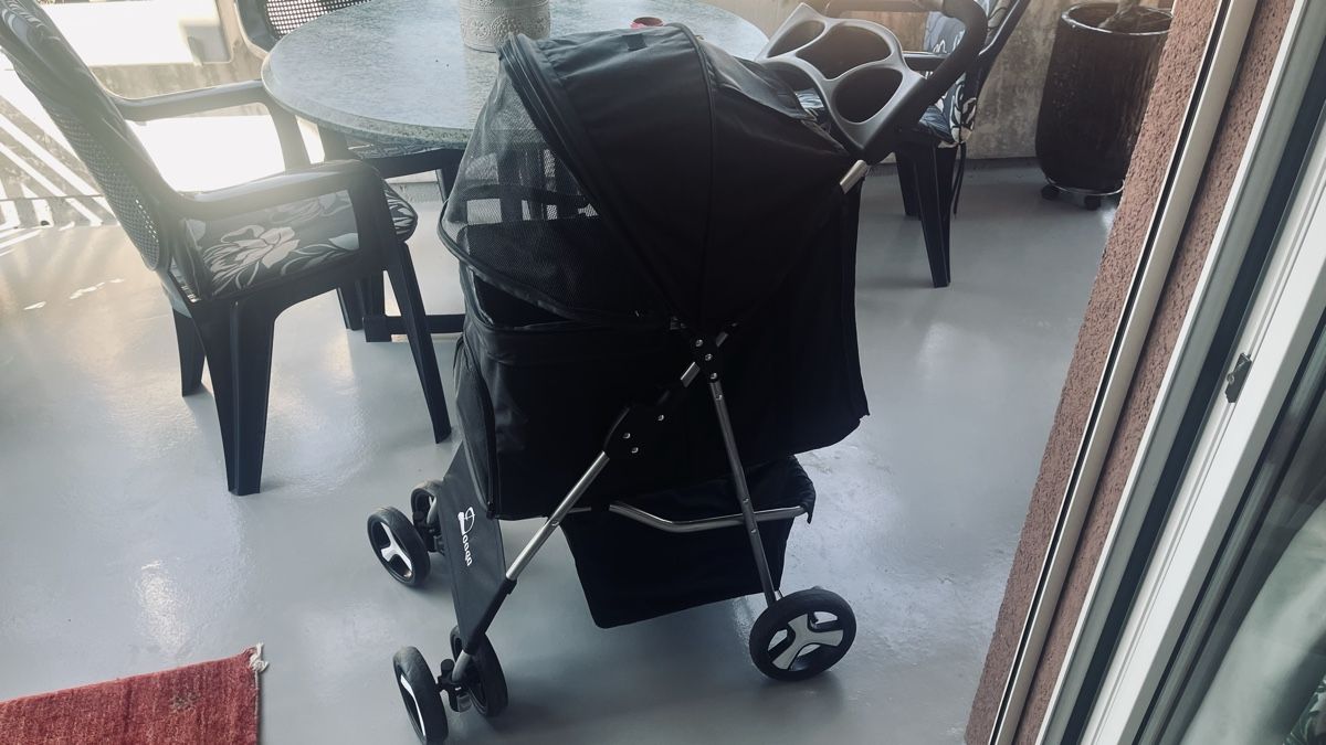 Poussette: Poussette pour chien jusqu a 10kg – Neuf (Voir description) à Prilly par DANIELLE015