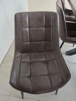 Esszimmerstuhl Lederoptik braun mit Gebrauchsspuren
