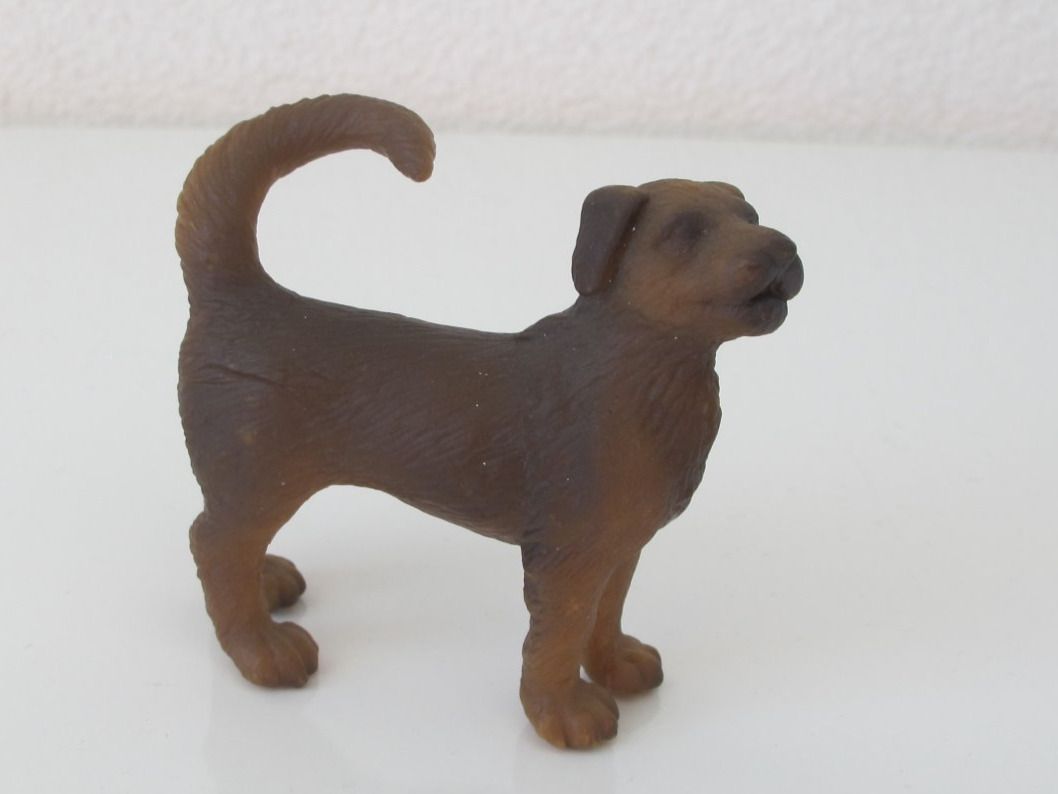 Schleich Statuette: Schleich 13238 Hofhund – Usato da Vilters venduto da hedi00