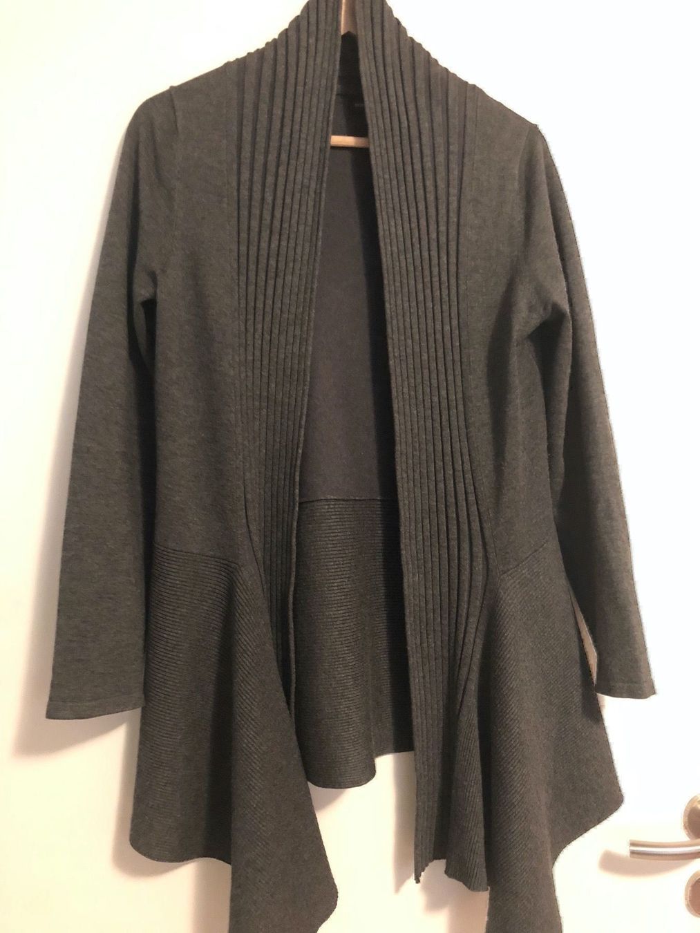 Gerry Weber Giacche: Schöne Damenstrickjacke von Gerry Weber – Usato da Buchs-ZH venduto da Birikina 4
