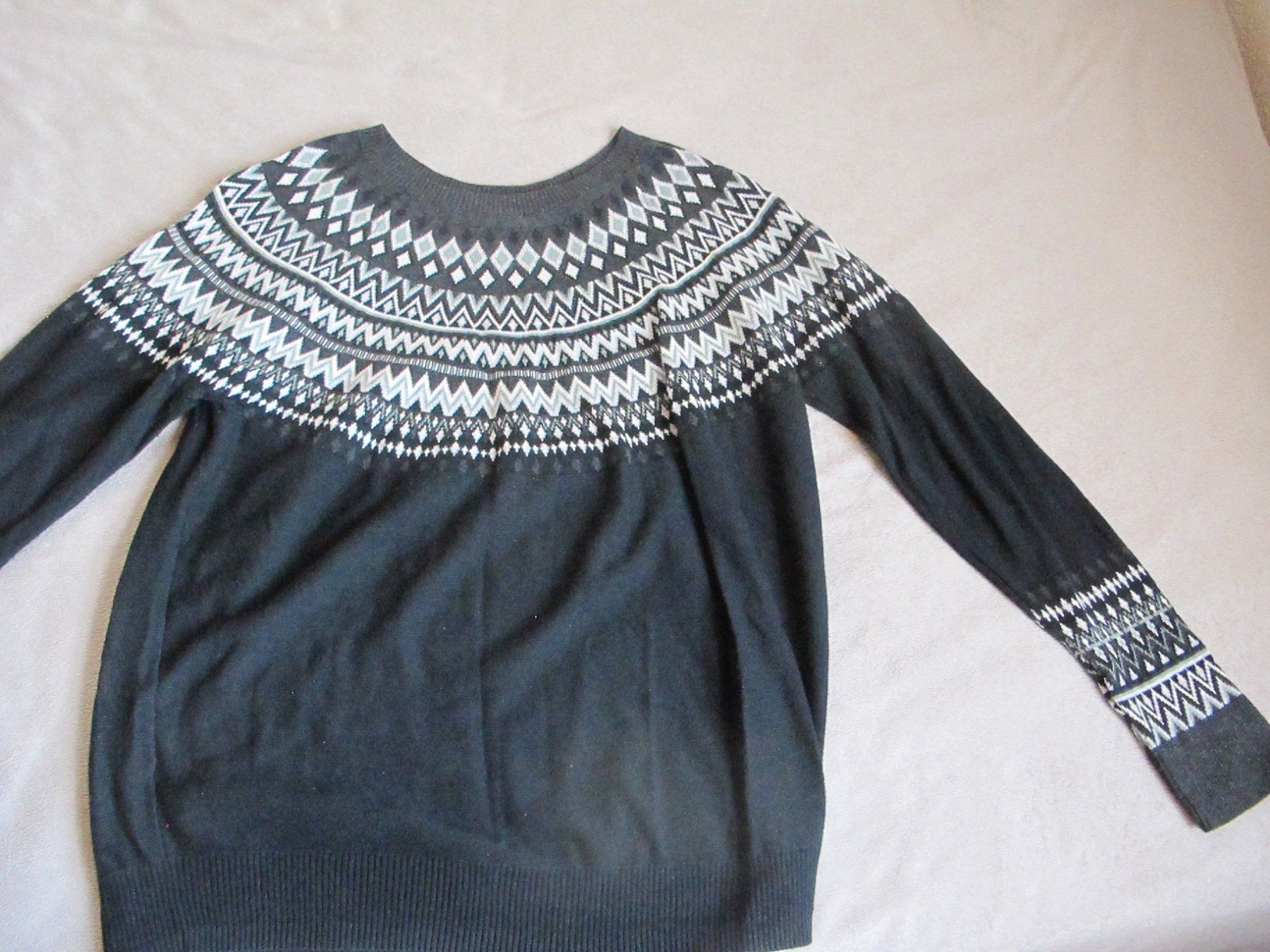 Maglioni & Felpe: schöner Pullover im skandinavischen Stil Gr. L – Usato da Löhningen venduto da Chimae67 5