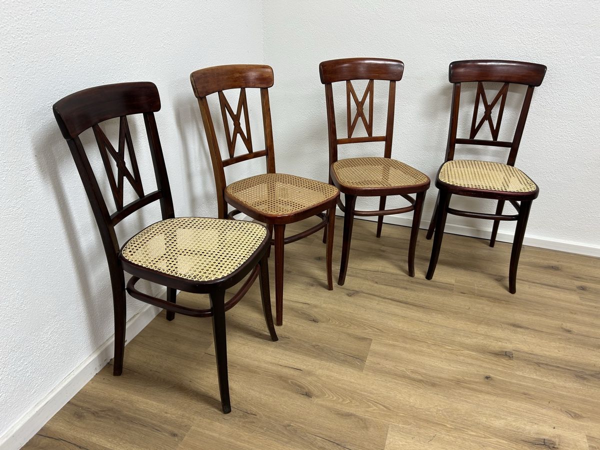 Thonet Sedie: 4er Set Thonet Bistrostühle – Usato da Basel venduto da MoebelSackmann