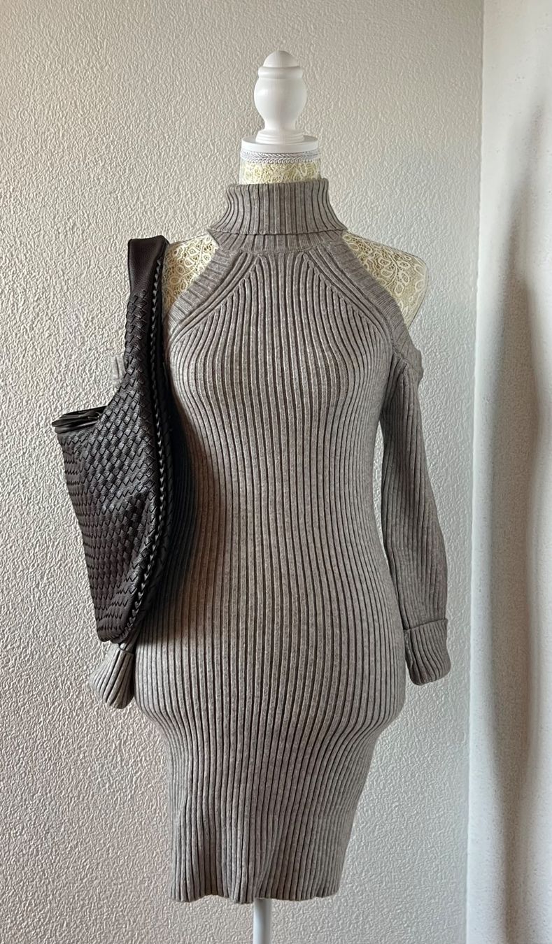 Tally Weijl Kleider: TW Women's Grey Jumper – Neu und originalverpackt aus Otelfingen von houseofstae