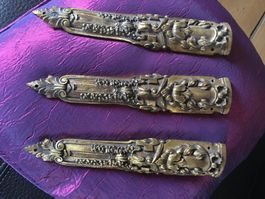 Ferrures anciennes - Bronze Reliefe Zierelemente