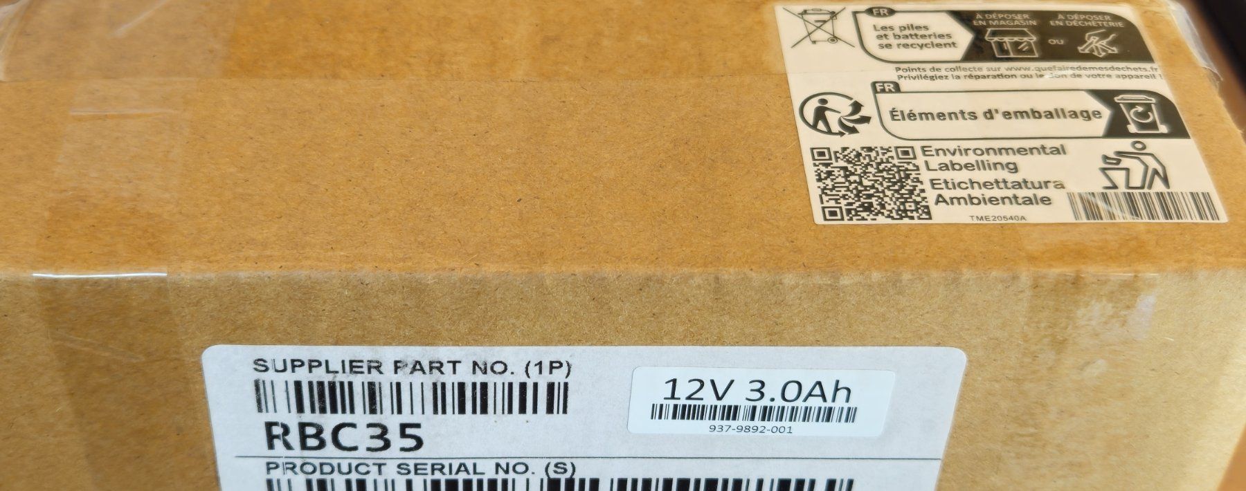 Caricatori & Batterie: APC replacement battery Cartridge RBC35 / neuve – Nuovo e nell'imballaggio originale da Lausanne venduto da tal_01 2