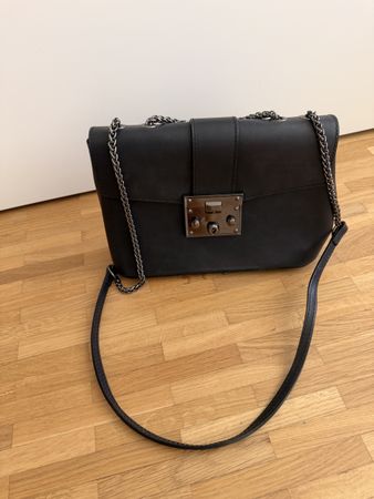 Christian LAURIER crossbody Leder Tasche schwarz 