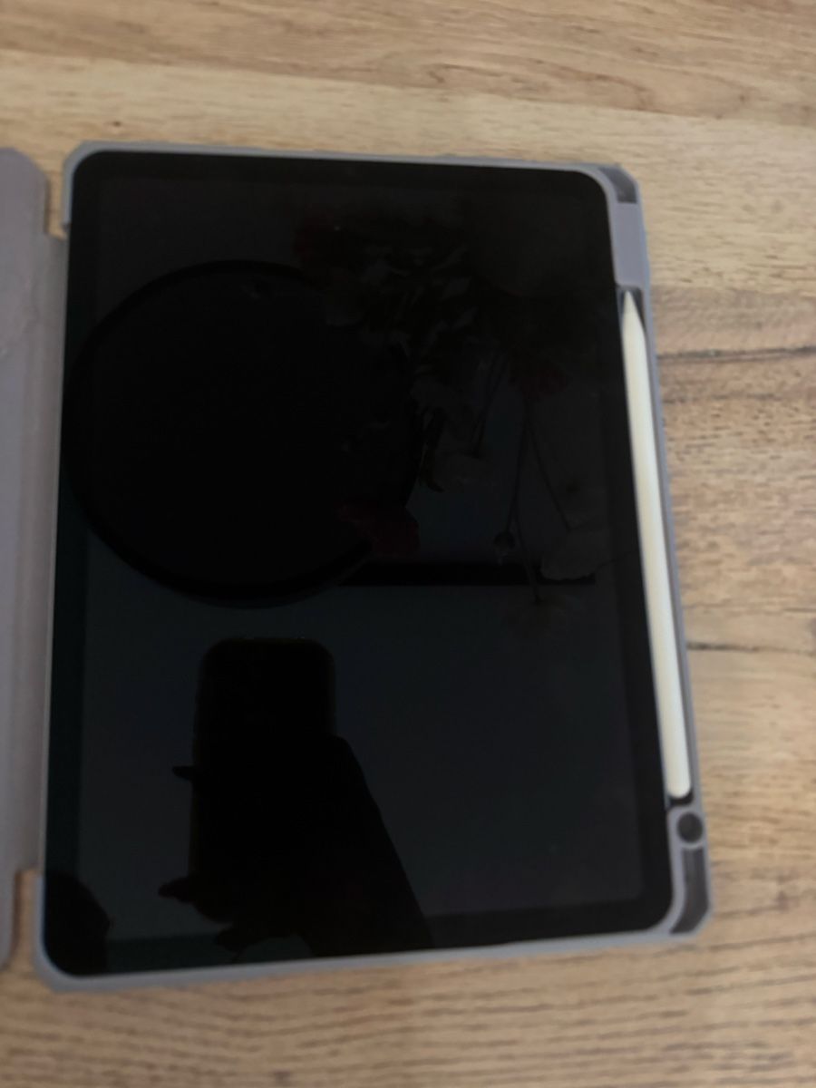 Apple Tablet PC: iPad Air (5. Generation) inkl. Apple Pencil – Neu (gemäss Beschreibung) aus Grenchen von kue_v6xg 1