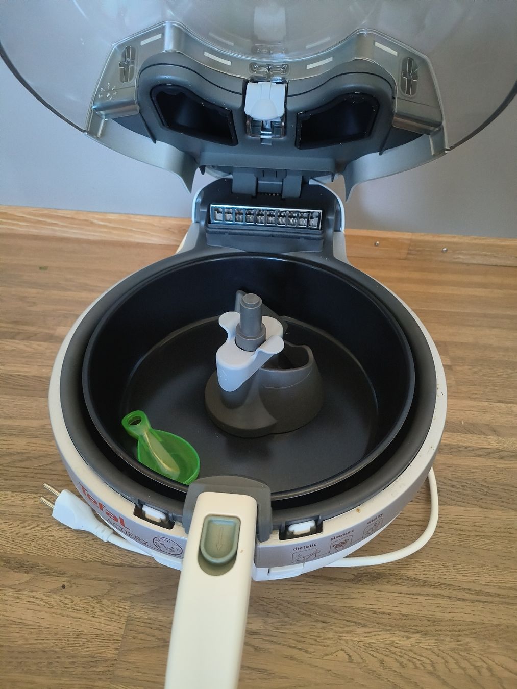 Tefal Elettrodomestici da cucina: Tefal actifry – Usato da Zug venduto da kat_q98k 2