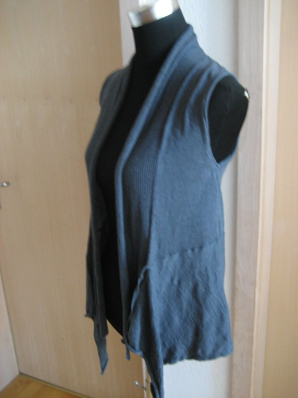 Nile Gilet & Giacche senza maniche: Gilet Nile taille XS – Usato da Delémont venduto da marryb 4
