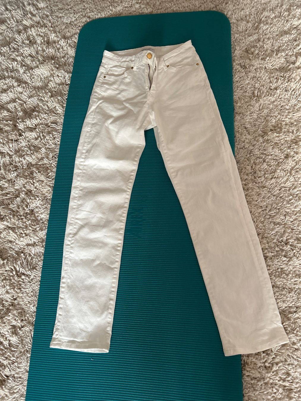 Jeans: White jeans straight leg neu Gr.36 – Usato da Feuerthalen venduto da Anna_Swift