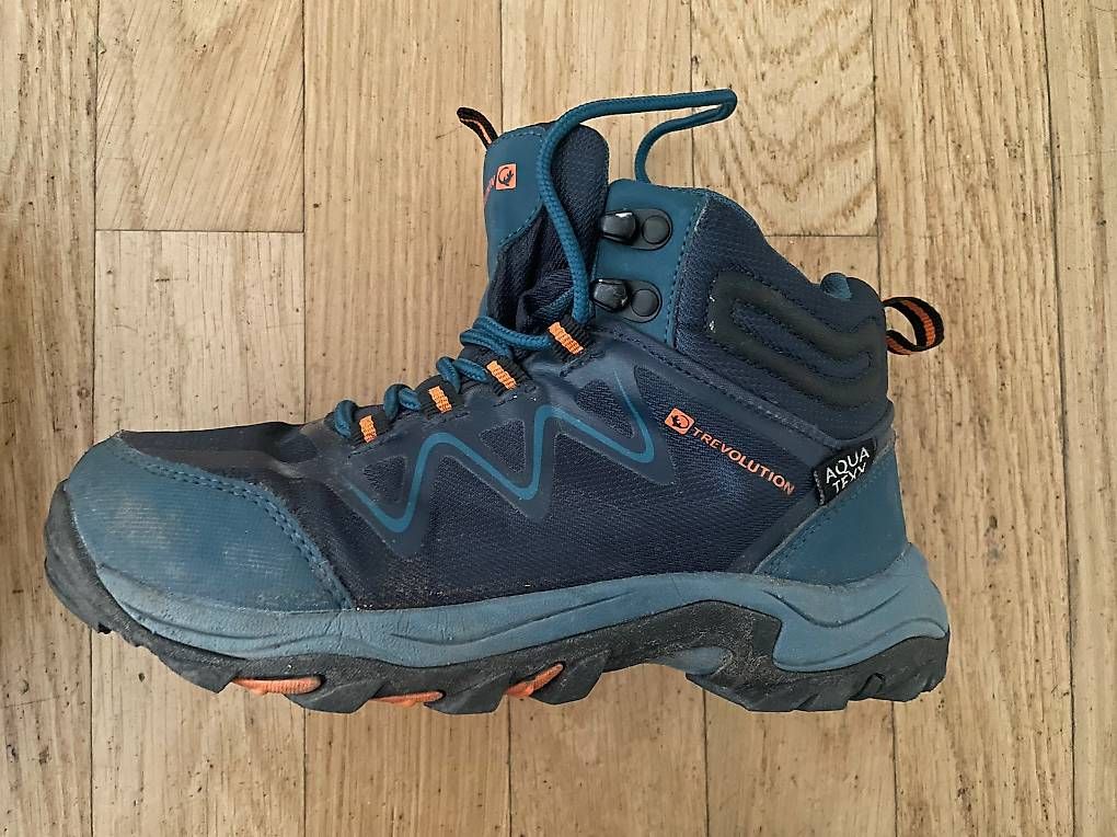 Scarpe per ragazzi: Wandernschuhe Kinder Gr 34 – Usato da Bern venduto da francesca35