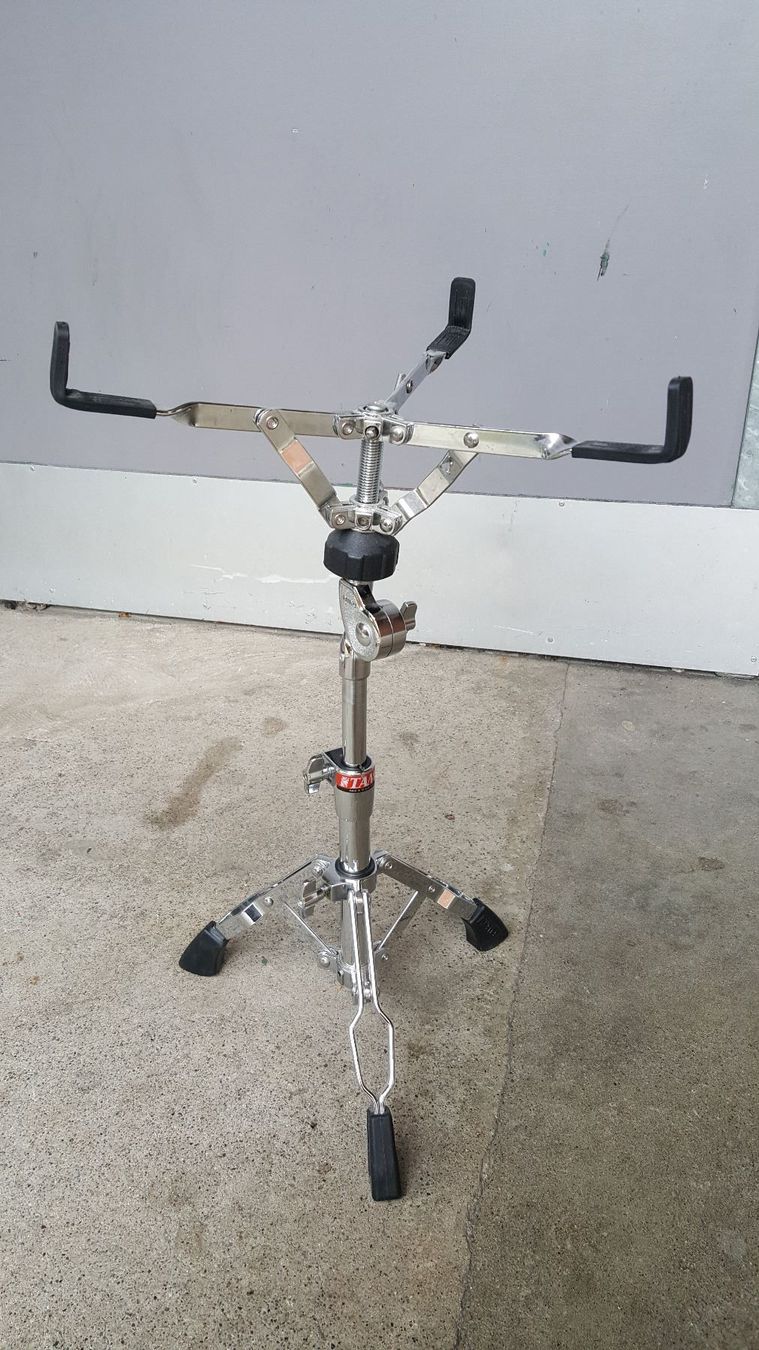 Strumenti musicali: tama snarständer, neuwertig – Nuovo (secondo la descrizione) da Glattbrugg venduto da Swissmusik