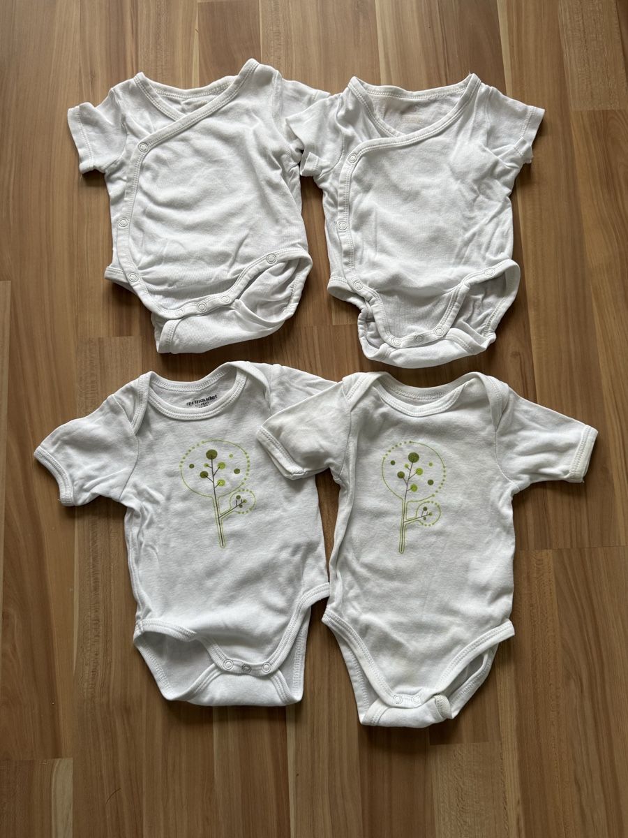 Lotti & Set di vestiti: Baby Bodysuit Bundle - Size 3-6 Months - Great Condition! – Usato da Unterengstringen venduto da how_9ftb