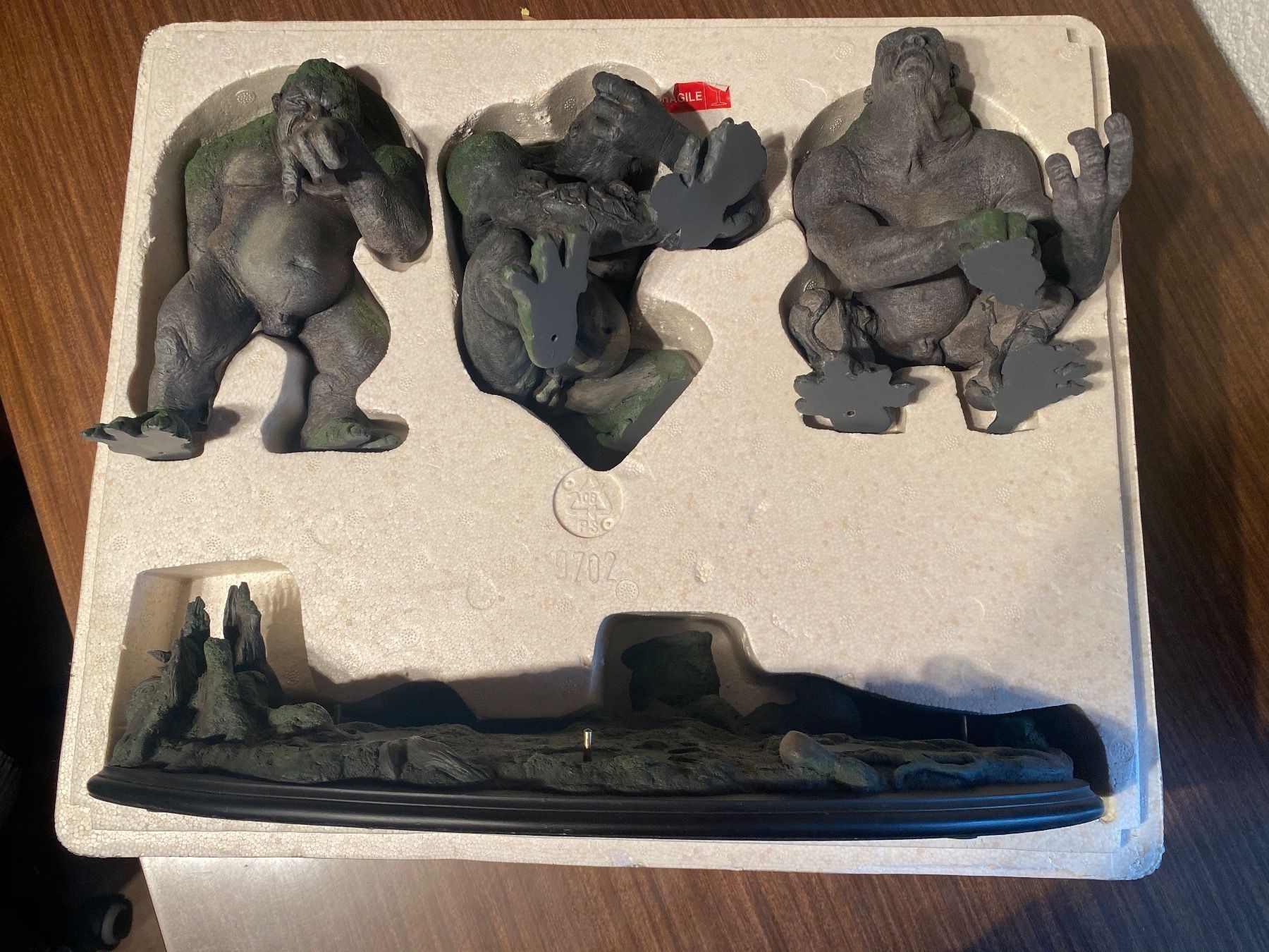 Statuette: Sideshow Weta The Stone Trolls – Usato da Staffelbach venduto da goldy81 4