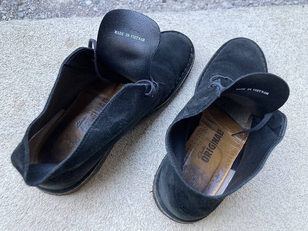 Herrenschuhe: Clarks Desert Boots Black Suede EU43/UK8.5/US9 – Gebraucht aus Monte Carasso von reinhardoppikofer 1