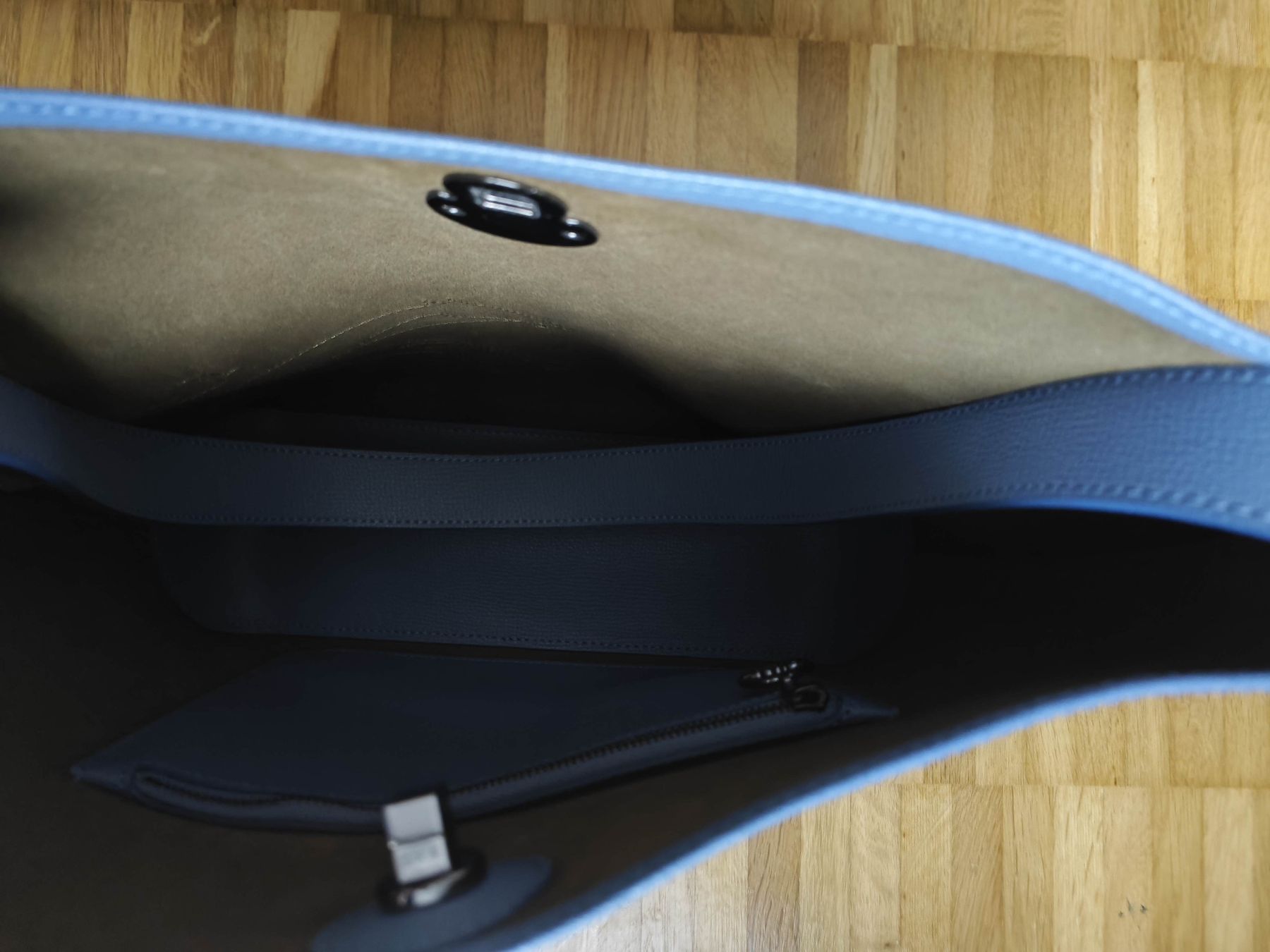 Longchamp Borse da donna: Longchamp Leather Shoulder Bag - Excellent Condition! – Nuovo (secondo la descrizione) da Horw venduto da aquarellmmm2024 6