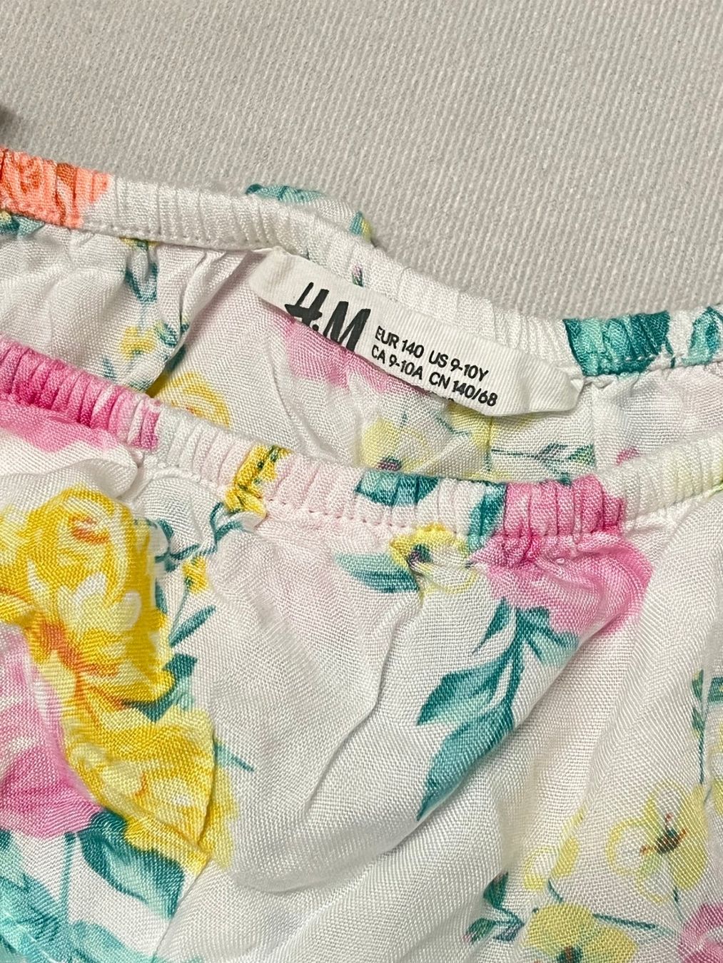 H&M Camicette, T-shirt & Top: Mädchen Top Gr.140 Y9/10 HM – Usato da Malleray venduto da ste_rx2t 1