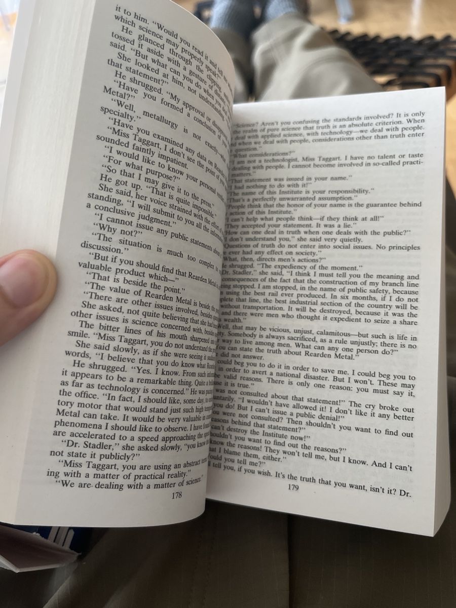 Ayn Rand Set: Atlas Shrugged & The Fountainhead Books! (Neu und  originalverpackt) in Zürich für CHF 29 – mit Lieferung auf Ricardo kaufen