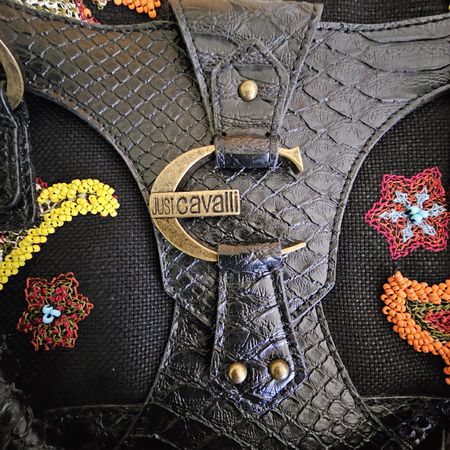 Just Cavalli Handtasche Schwarz bestickt neuwertig
