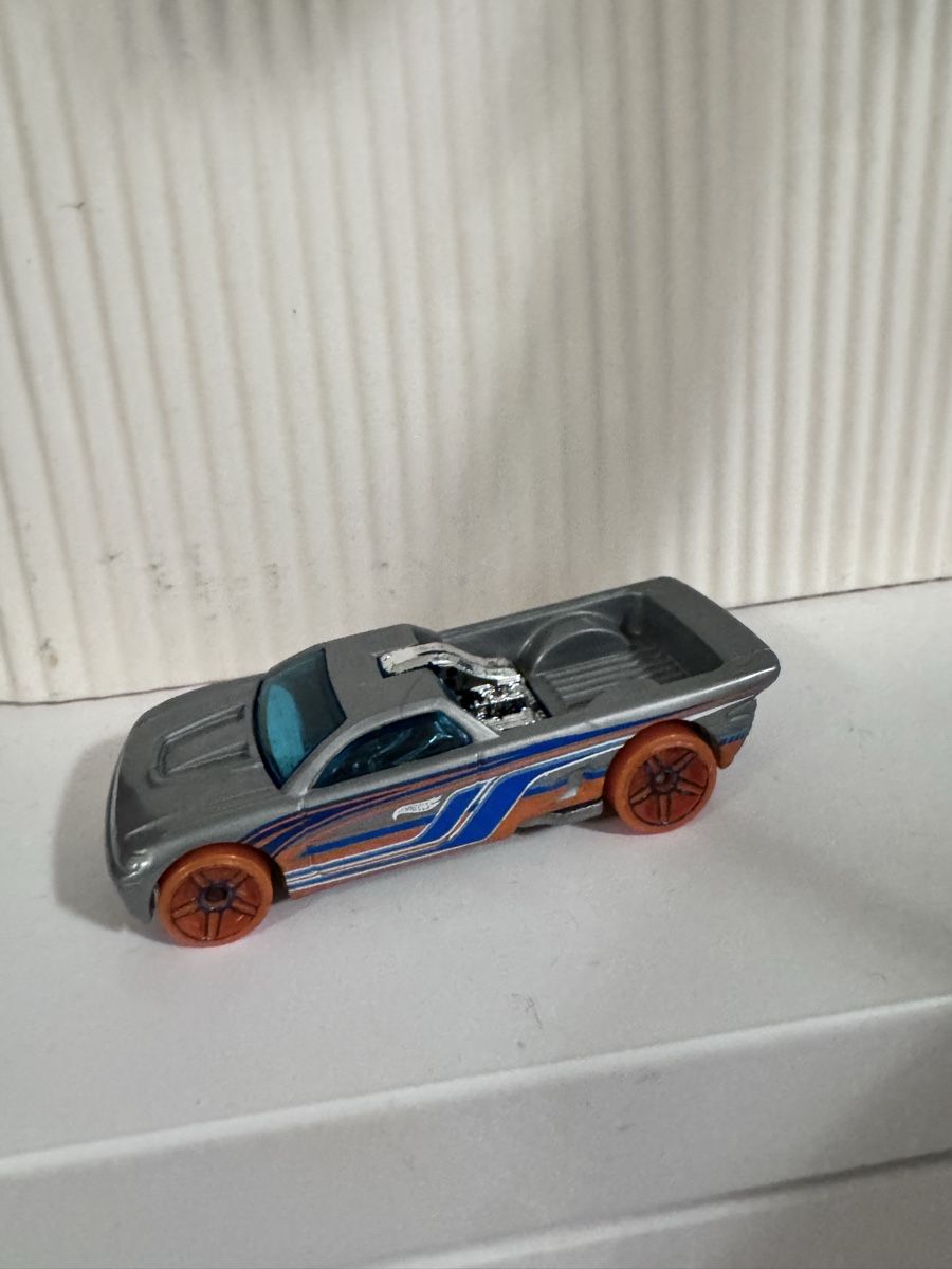 Hot Wheels Modellini d'auto: Hot Wheels Bedlam 2003 - Silver Car – Usato da Zug venduto da axx3l 2