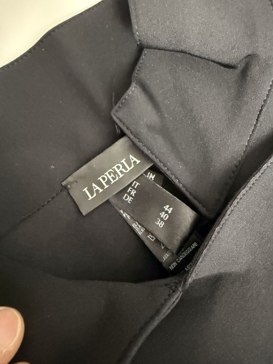 La Perla Vestes: La Perla Asymmetric Zip Jacket black – D'occasion à Bülach par mrt_m2tm 2