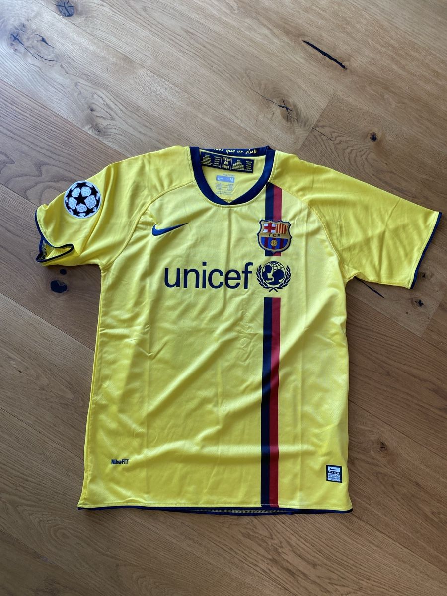 FC Barcelona Canottiere & Pantaloni: Messi Barcelona Trikot – Nuovo (secondo la descrizione) da Neuendorf venduto da rem_pdb5 1