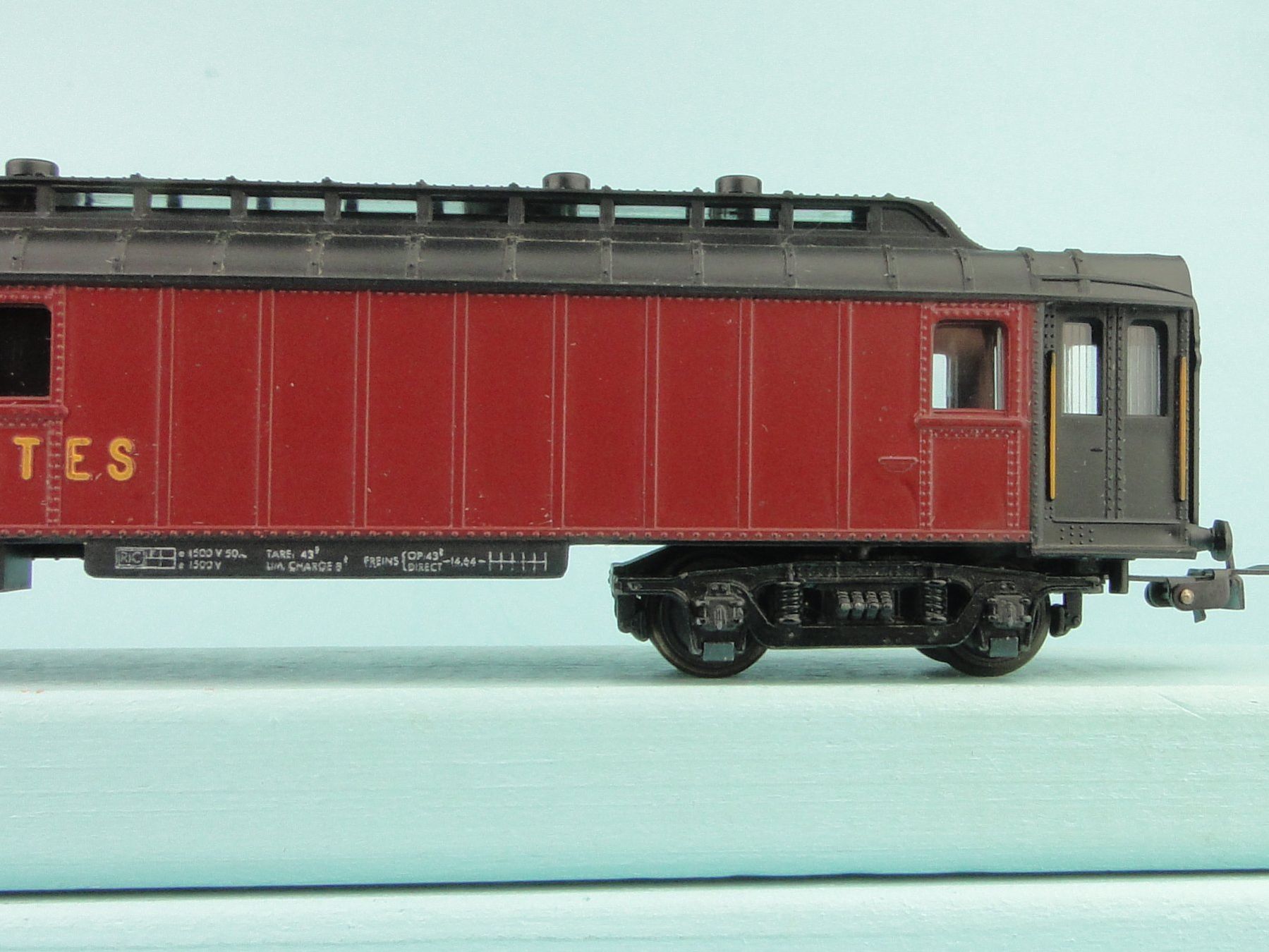 Hornby Modellini di ferrovie: HORNBY aHO 7421, Postwagen SNCF – Usato da Bülach venduto da cann11 3