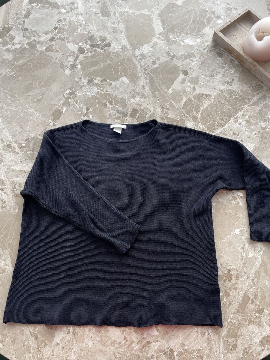 H&M Pullover & Sweatshirts: Schwarzer Strickpullover – Gebraucht aus Luzern von cor_26bj