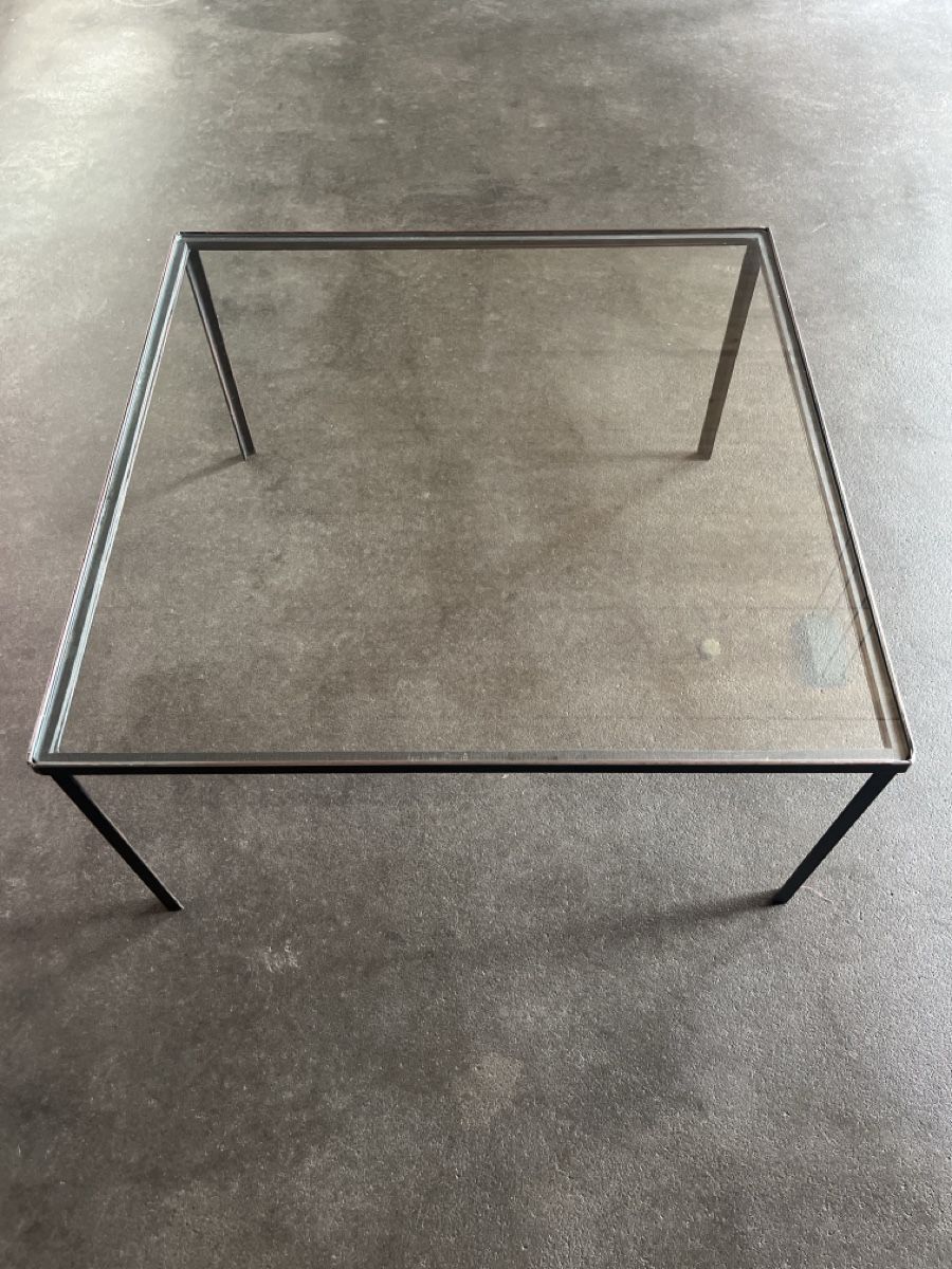 Tables: Tisch – D'occasion à Bern par India1960