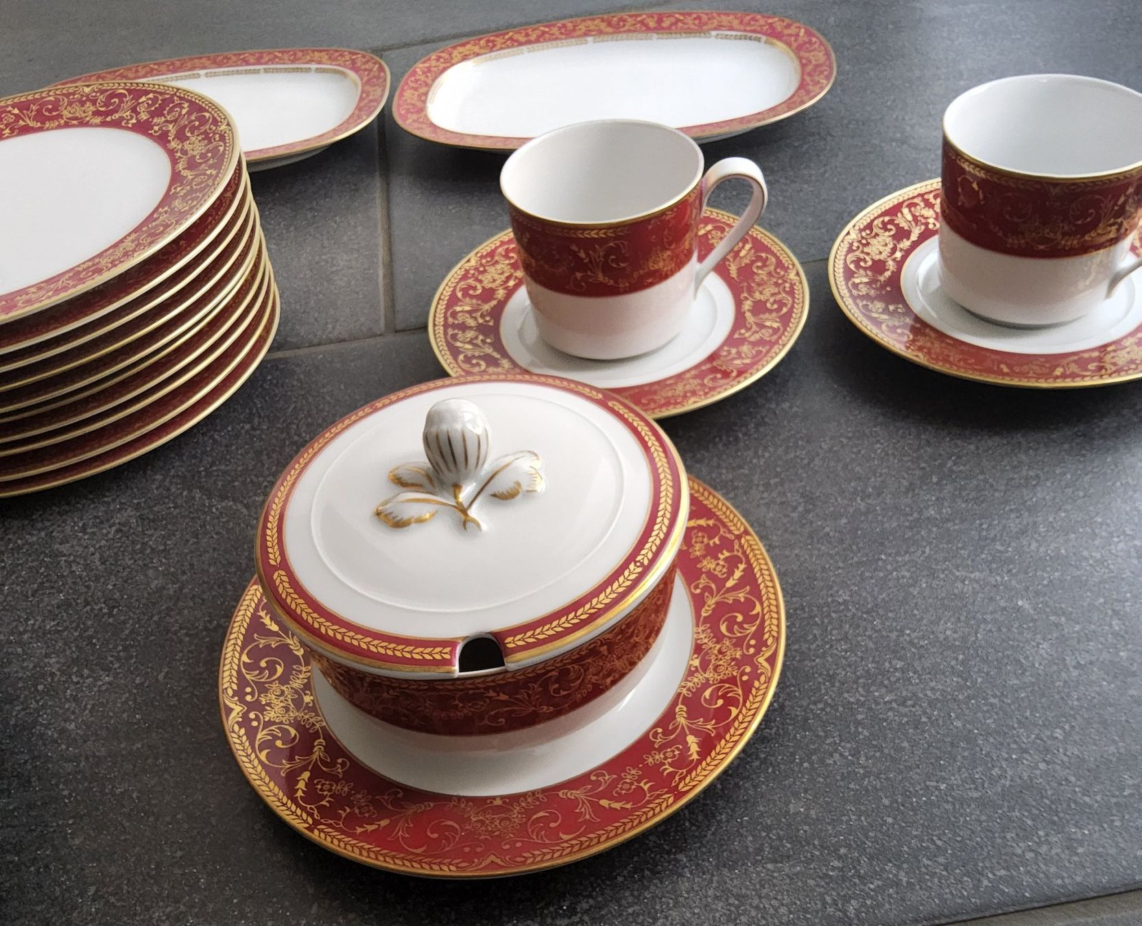 Set di piatti: Langenthal Geschirr Chateau – Usato da Diegten venduto da ayla2009 3