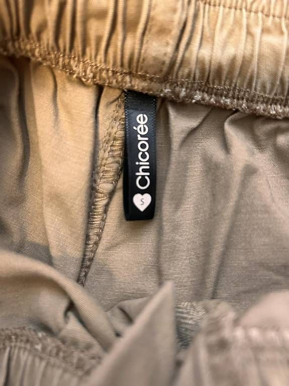 Hosen: Hose Chicorée S Beige – Gebraucht aus Bubendorf von RKUD 1