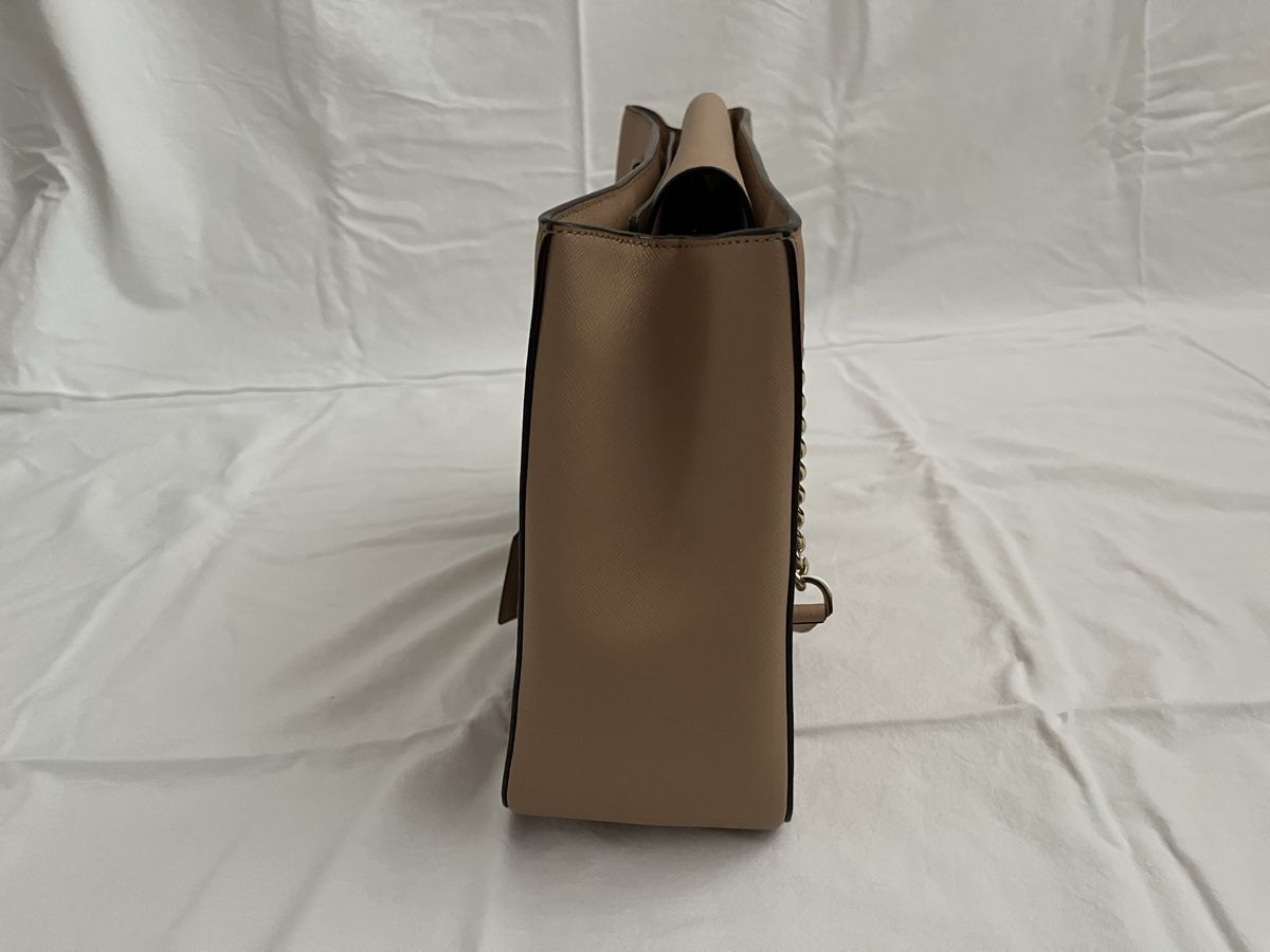 DKNY Sacs femmes: DKNY Handtasche – Neuf (Voir description) à Luzern par Hub17 3
