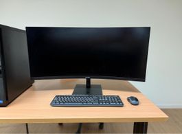 HP OMEN PC 4070 RTX ti + 180 Hz Monitor + Maus und Tastatur