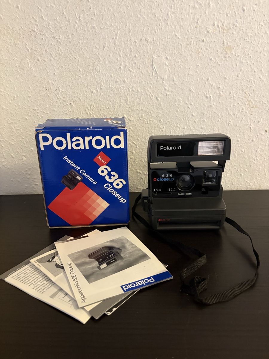 Polaroid Kamera: Polaroid 636 Closeup Kamera, Vintage Sofortbildkamera – Gebraucht aus Berikon von AntiqueMeant
