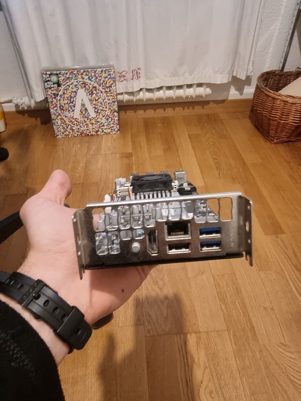 Schede madri: Rebtech mainboard bis 8 Gpu – Usato da Zürich venduto da zumGO 2