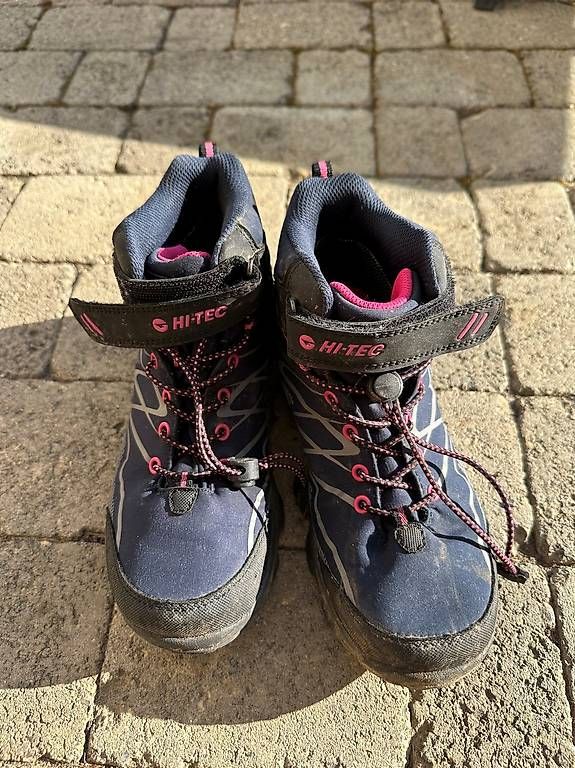 Scarpe per ragazze: Wanderschuhe / Trekkingschuhe Grösse 36 – Usato da Sursee venduto da Romana6