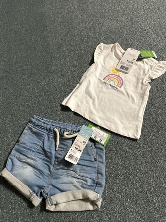 Sommer-Set: Weiss T-Shirt & Jeansshorts für Kleinkinder, Gr.