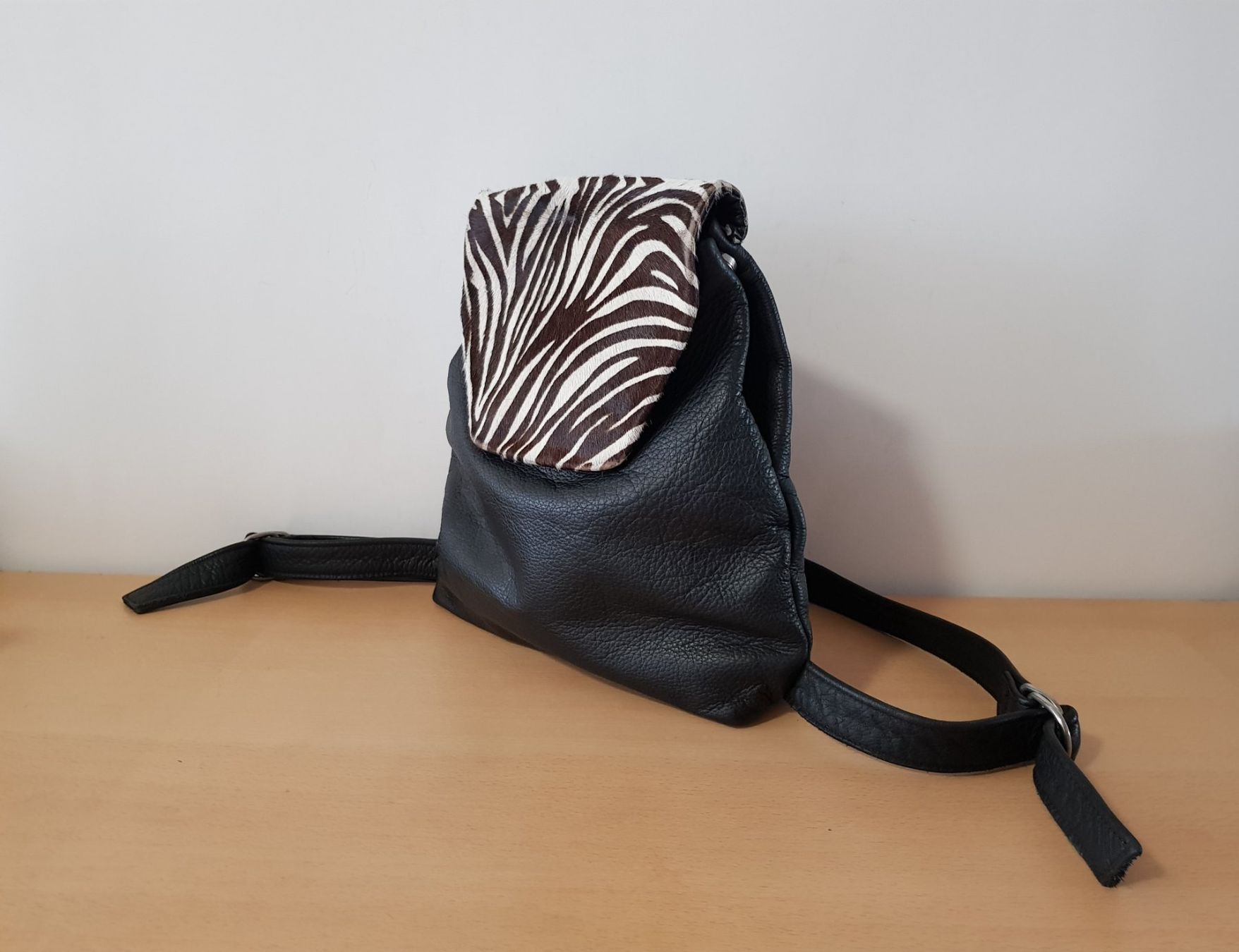 Rucksäcke: Lederrucksack mit Echtfell – Gebraucht aus Basel von Birs868 1