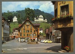 AK color Sarnen OW Dorfplatz, Landenberg ≈ 1965