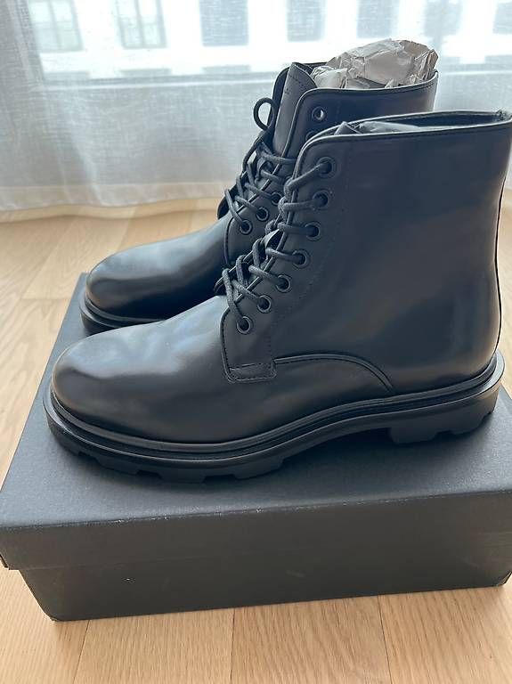 Massimo Dutti Scarpe da uomo: Neue Echtleder Boots Massimo Dutti Grösse EU 41 – Usato da Zürich venduto da kn4 4