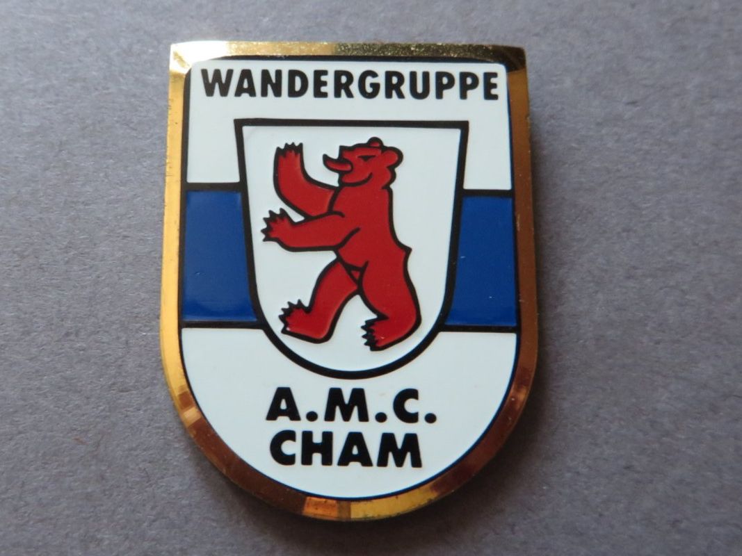 Plaketten & Abzeichen: PIN, WANDERGRUPPE A.M.C. CHAM, BÄR WAPPEN – Gebraucht aus Neuhausen von luckimucki