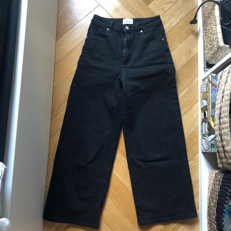 High waisted straight cropped jeans
