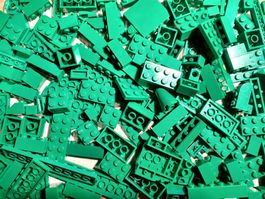 Lego 150 verschiedene grüne Teile -H56