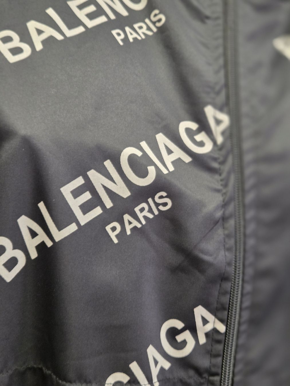 Balenciaga Giacche: Balenciaga Jacke – Usato da Zürich venduto da finesse.shop 4