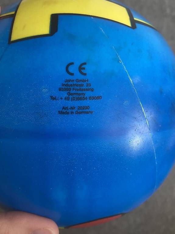 Bälle: Tedi Ball – Gebraucht aus Grenchen von Tirana 2
